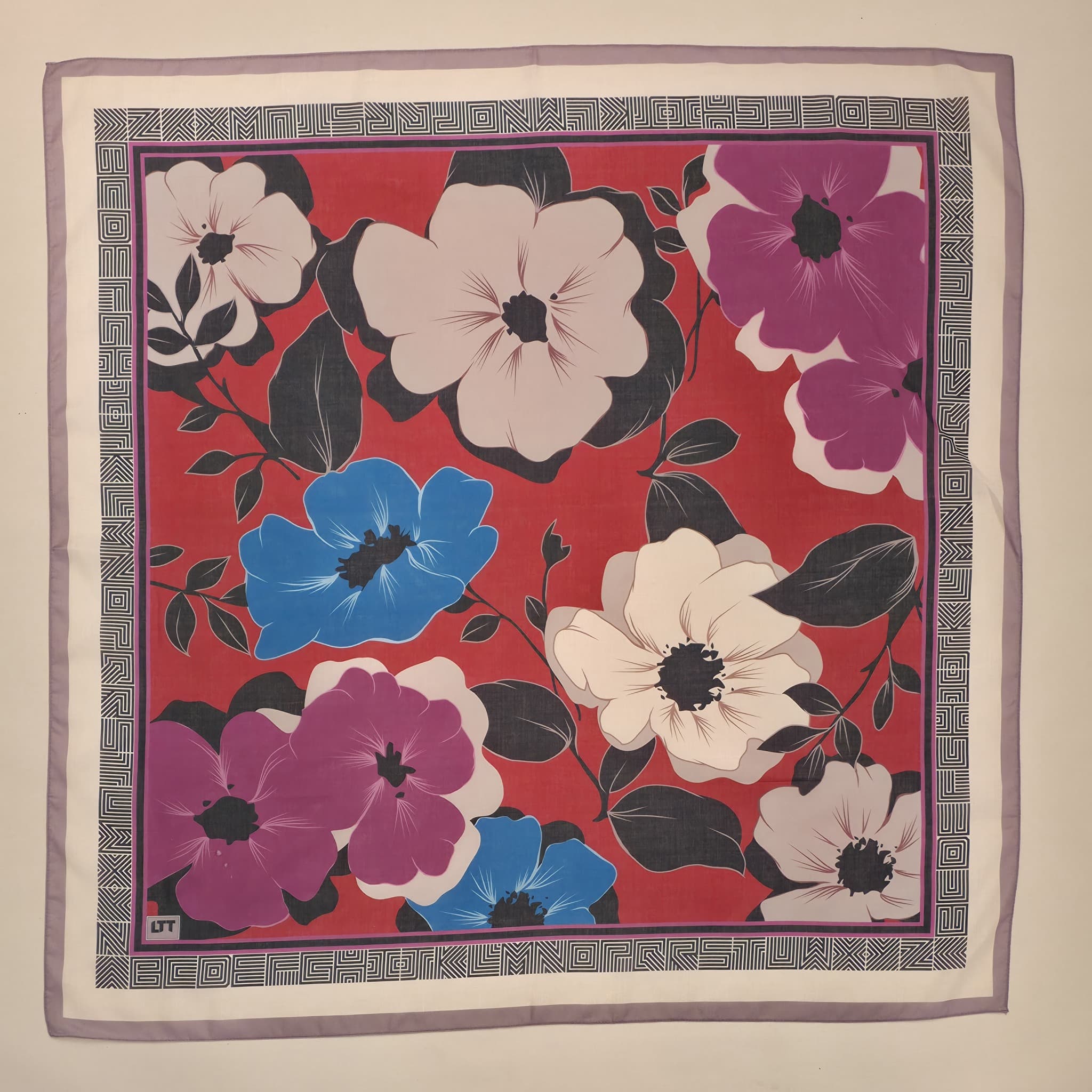 BAHÇE — flat-lay