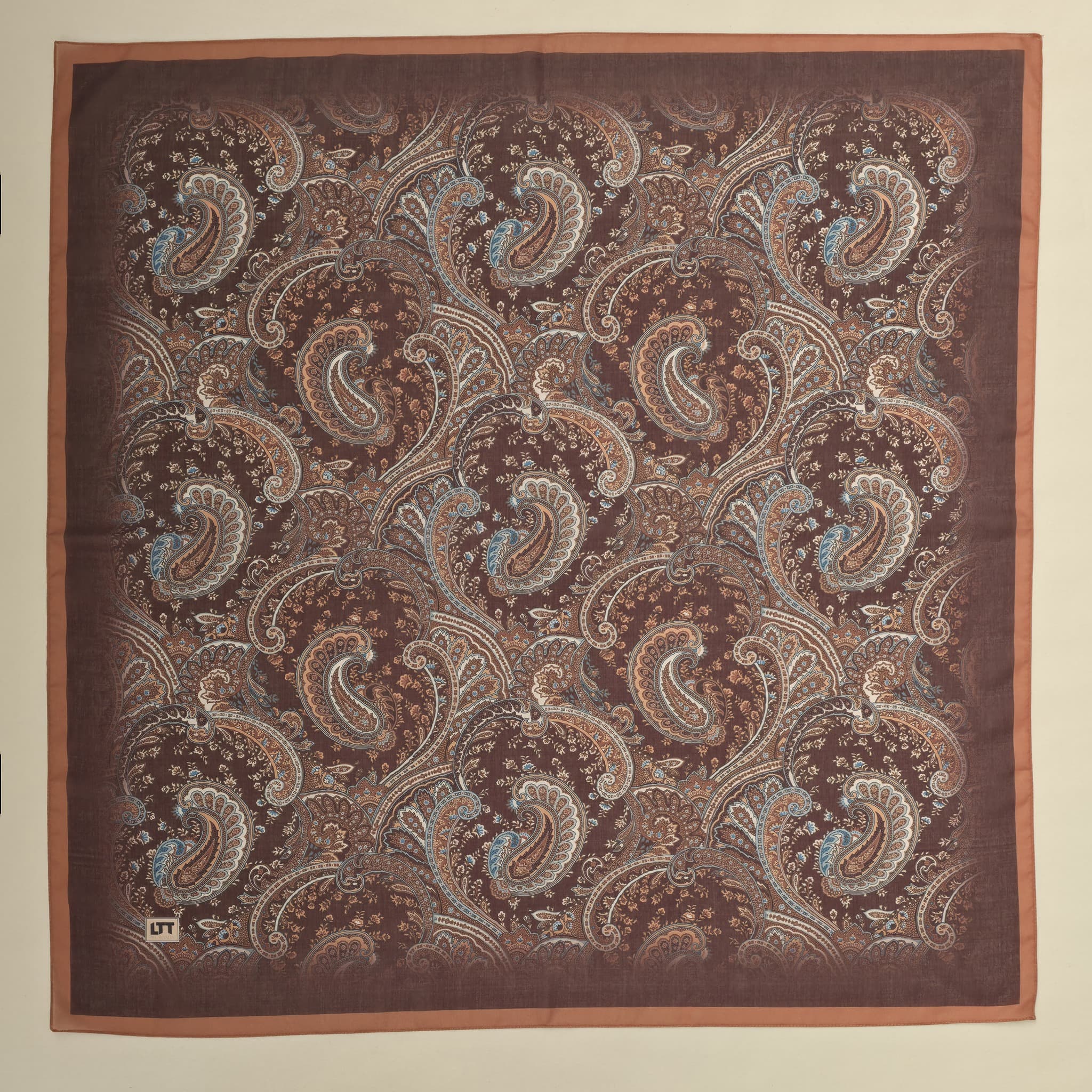 PAİSLEY — flat-lay